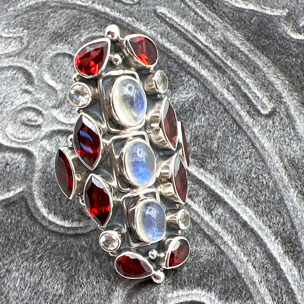 🌟NICKY BUTLER 925 Sterling Silver Moonstone Garnet Statement Ring Size 7…